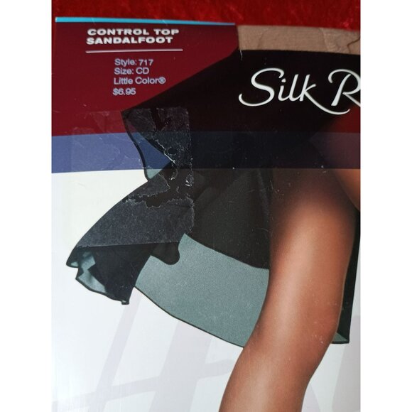Hanes Silk Reflections Silky Sheer Pantyhose Sandalfoot 717 Little Color Size CD - Picture 3 of 5